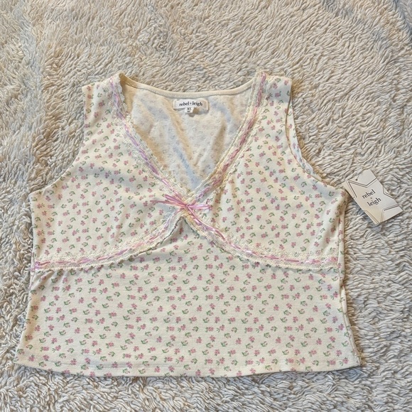Naked Zebra Tops - NWT Rebel+ Leigh Floral Knit Tank Top size XL